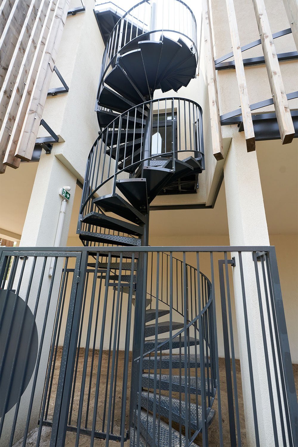 Escalier de secours Perpignan FER NEUF métallerie