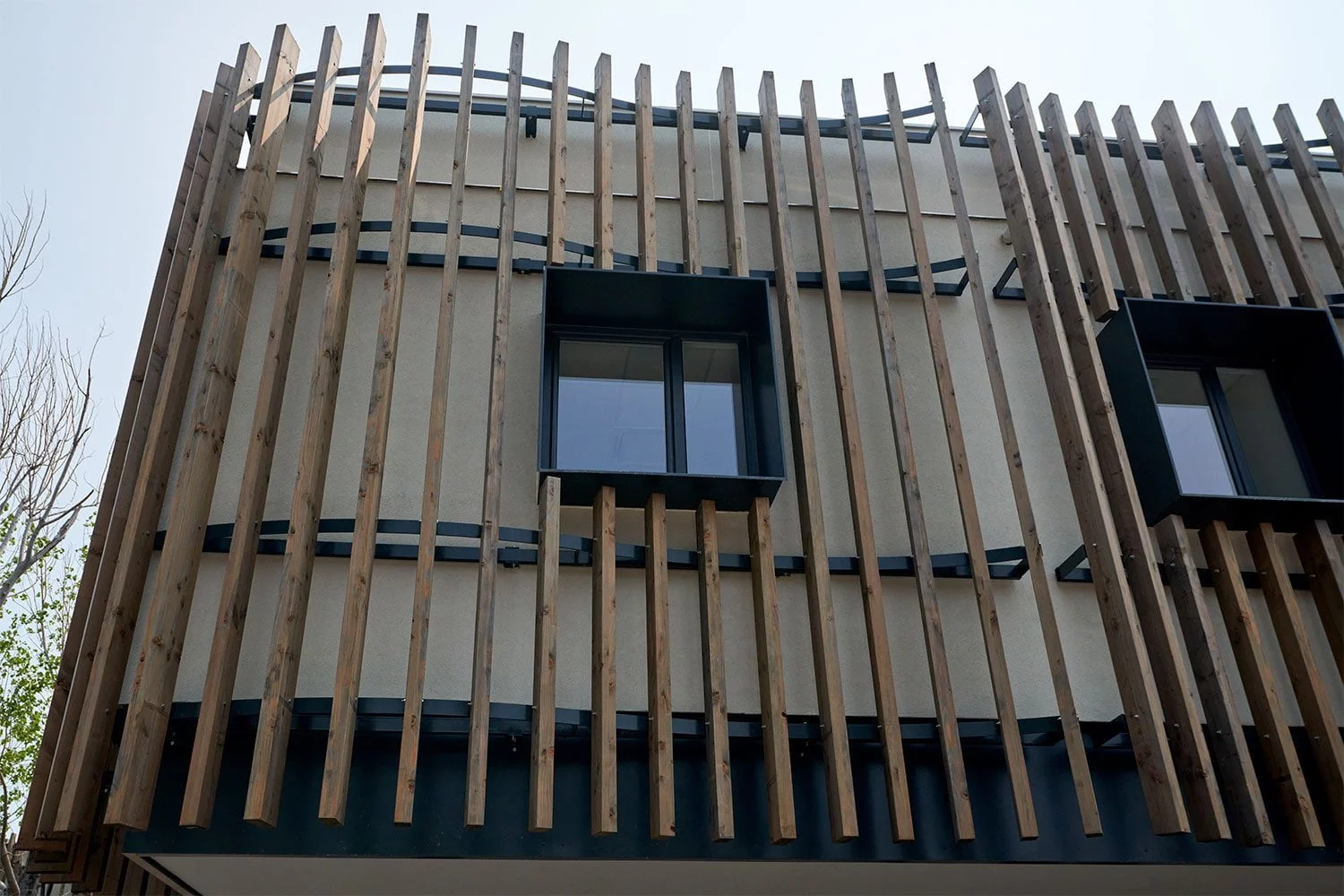 Habillage de façade métallerie à Perpignan FER NEUF